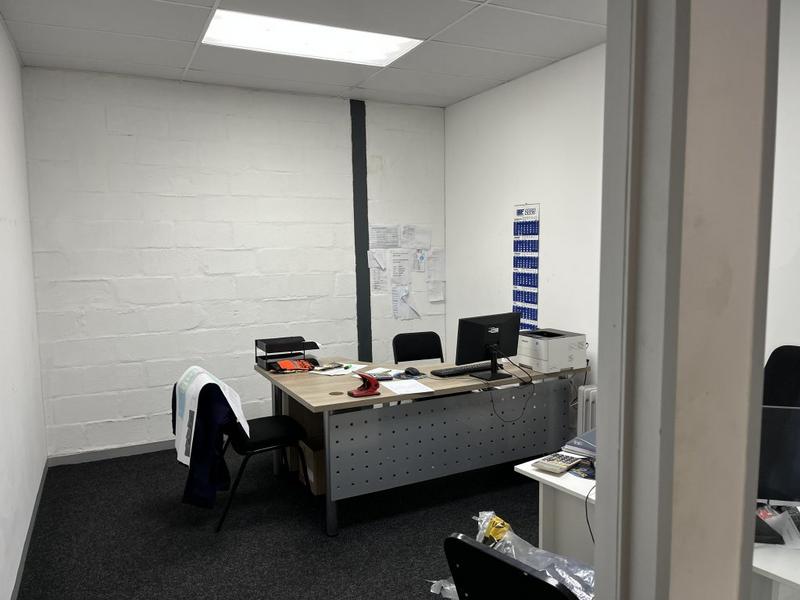 To Let commercial Property for Rent in Maitland Western Cape